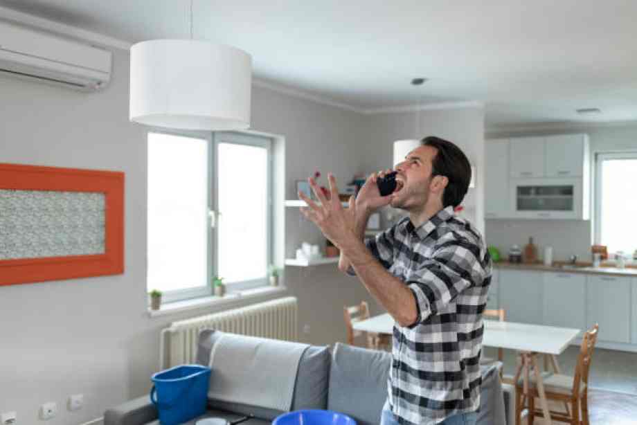 Lessiver un plafond : Comment nettoyer efficacement vos murs et plafonds ?