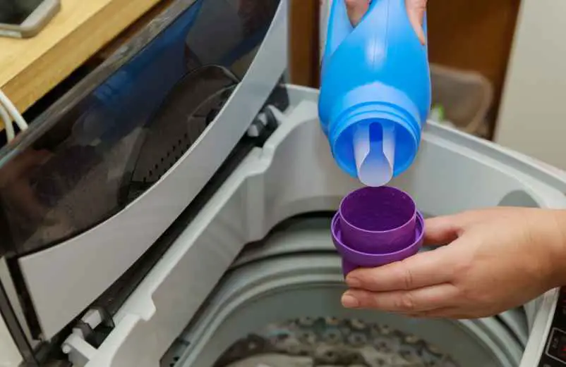 Détartrer une machine à laver : les solutions anticalcaire