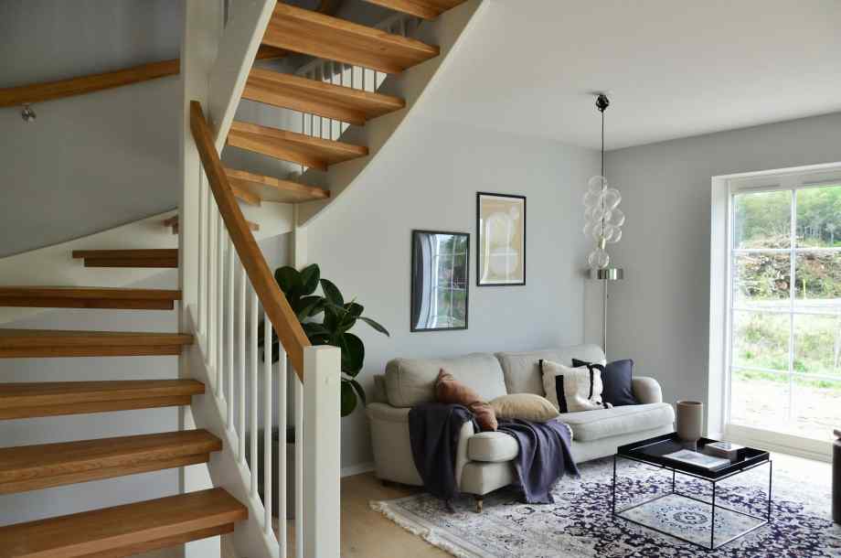 Le processus à suivre pour réussir la peinture d’un escalier sans poncer le vernis