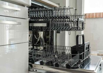 Nettoyer le lave-vaisselle au vinaigre blanc : méthode simple